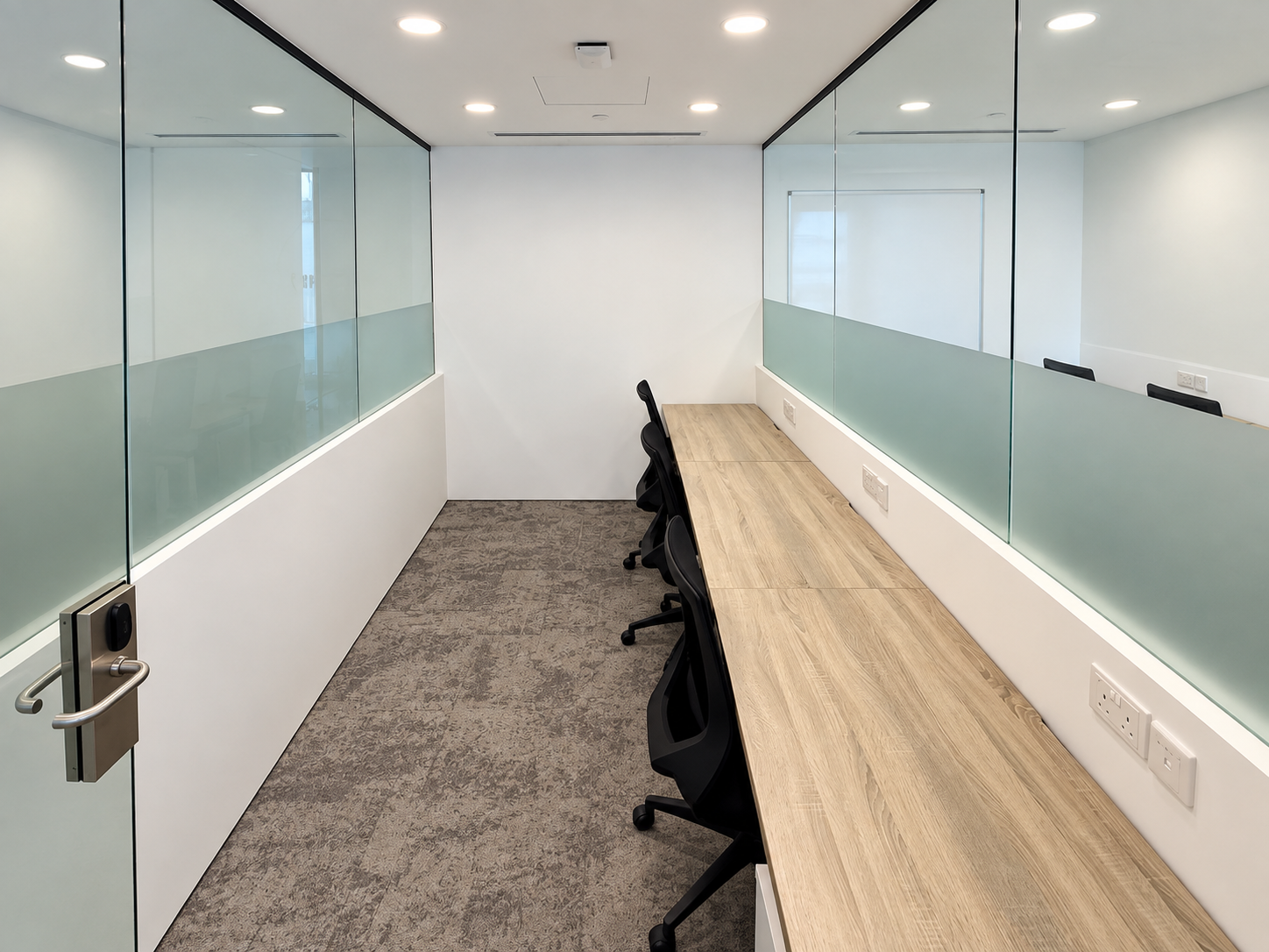 Room 1119 with internal setting, 3 workstations at HarbourFront Tower 2