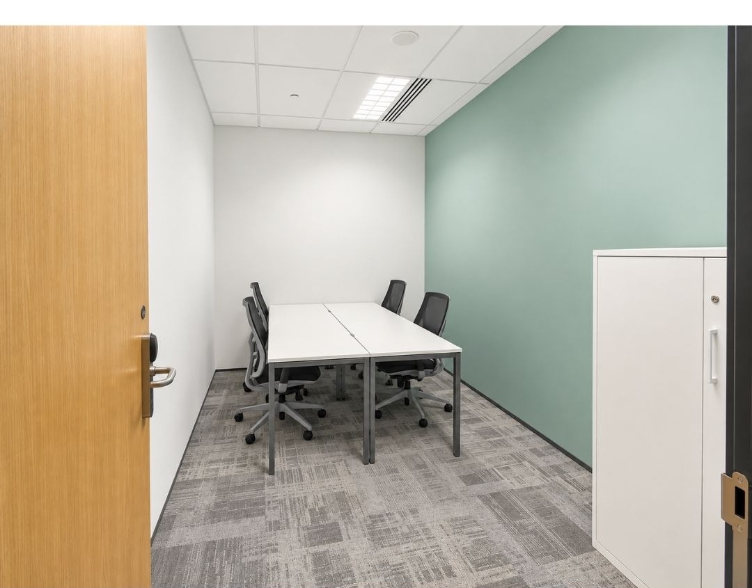 Room 5166, a 4-workstation internal office at Paya Lebar Quarter 1